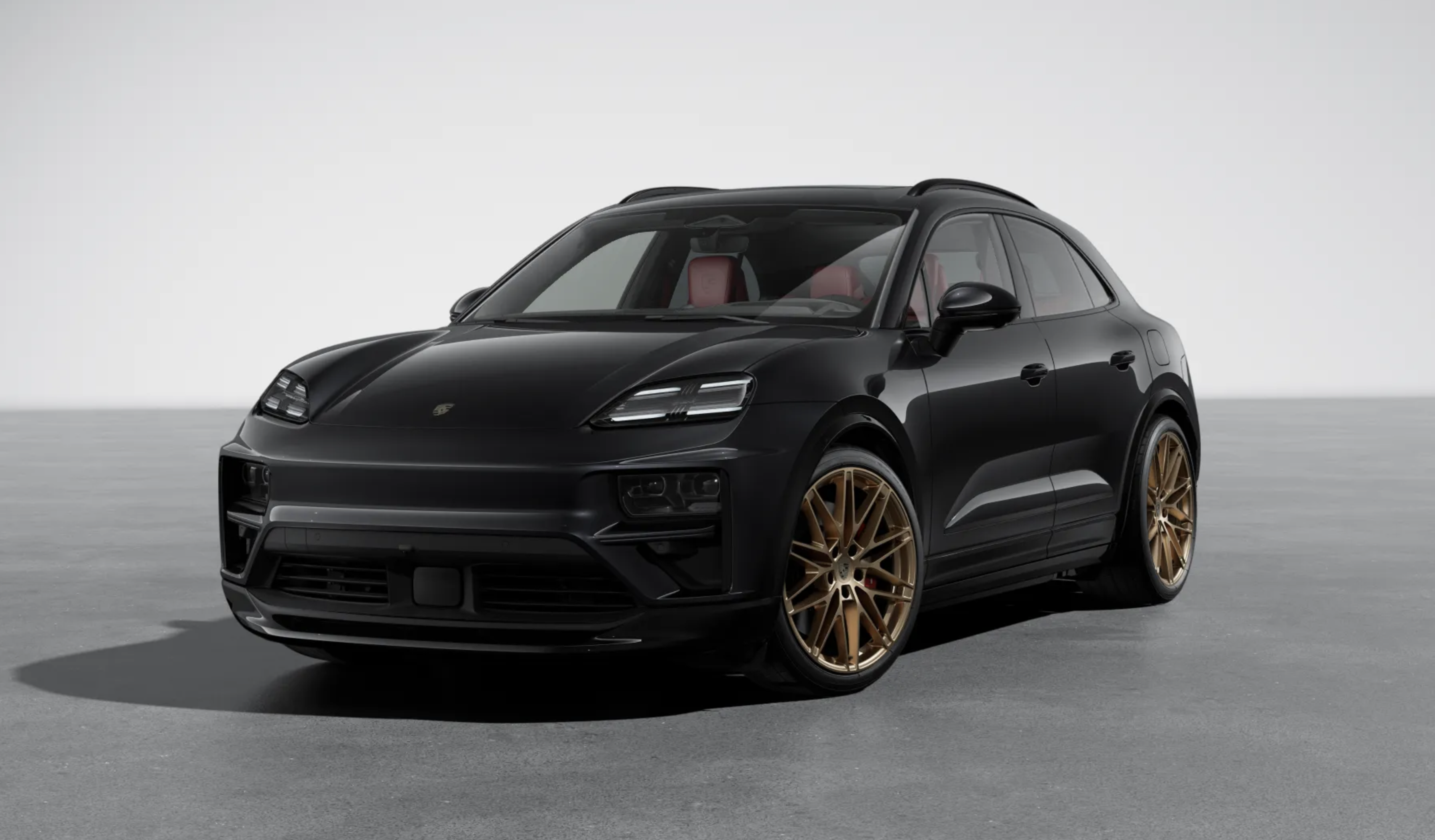Porsche Macan Turbo | nové elektrické SUV | skladem | novinka | sportovní elektromobil | výkon 584 koní | dojezd 538 km | černá Jet metalíza | červená kůže | max výbava | VIP sleva | nové české auto | skladem ihned k předání | nákup online | AUTOiBUY.com